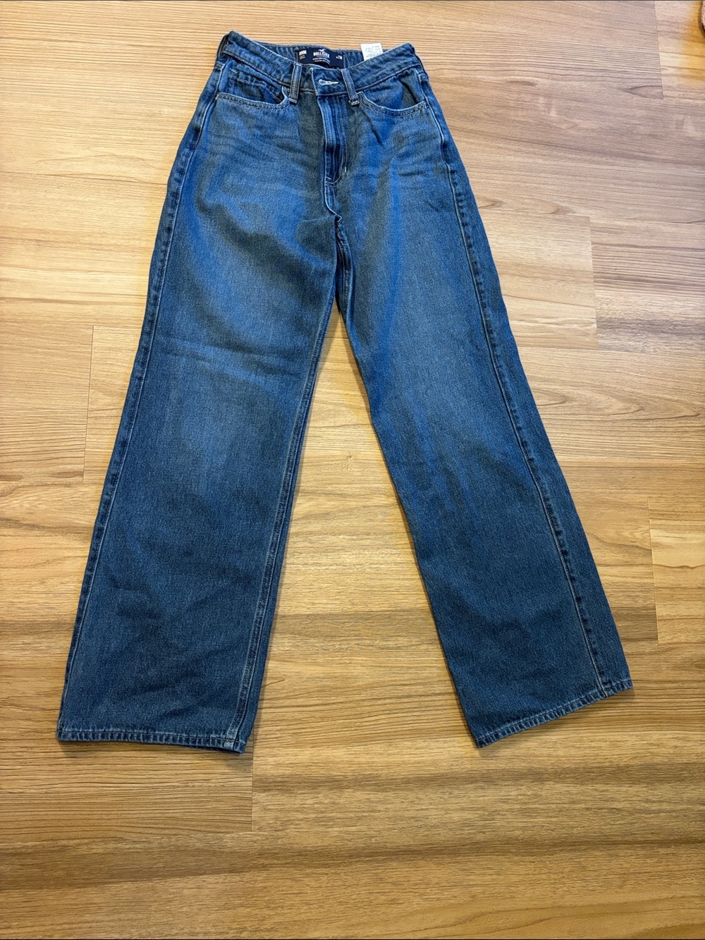 Wide-Leg Blue Jeans